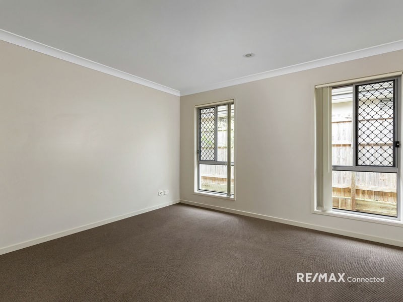 15 Denham Crescent, North Lakes QLD 4509