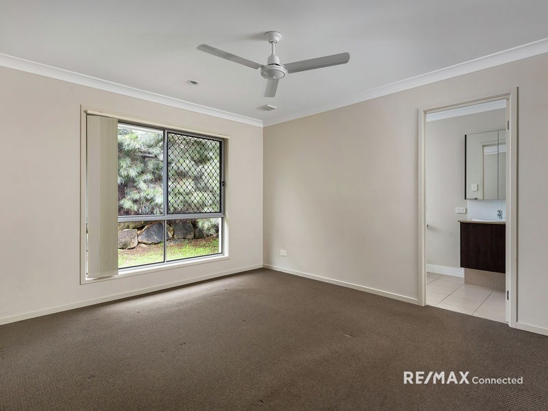 15 Denham Crescent, North Lakes QLD 4509