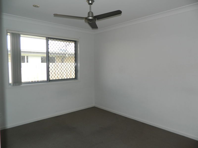 14 Hubner Drive, Rothwell QLD 4022