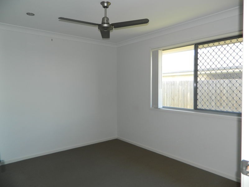 14 Hubner Drive, Rothwell QLD 4022