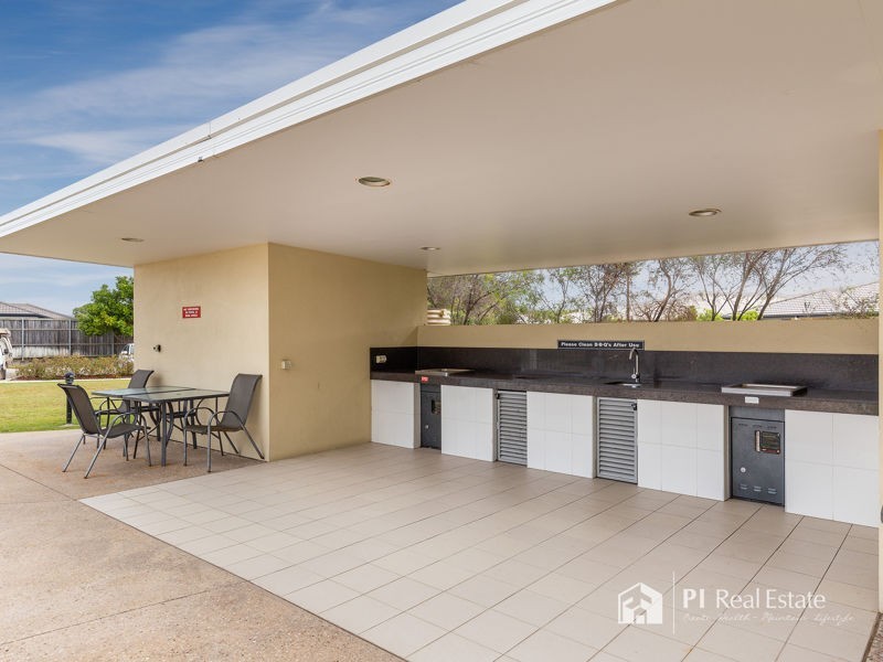 1/15-23 Redondo Street, Ningi QLD 4511