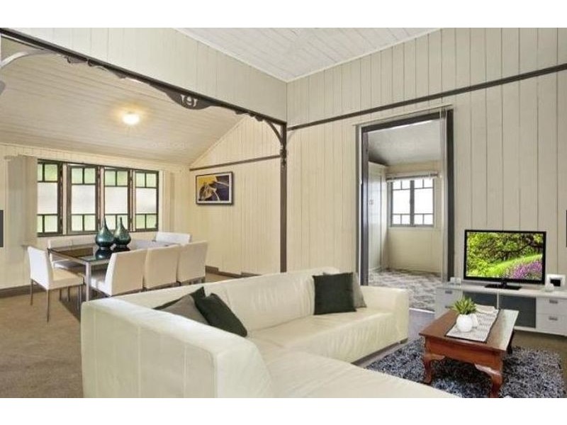 876 Sandgate Road, Clayfield QLD 4011