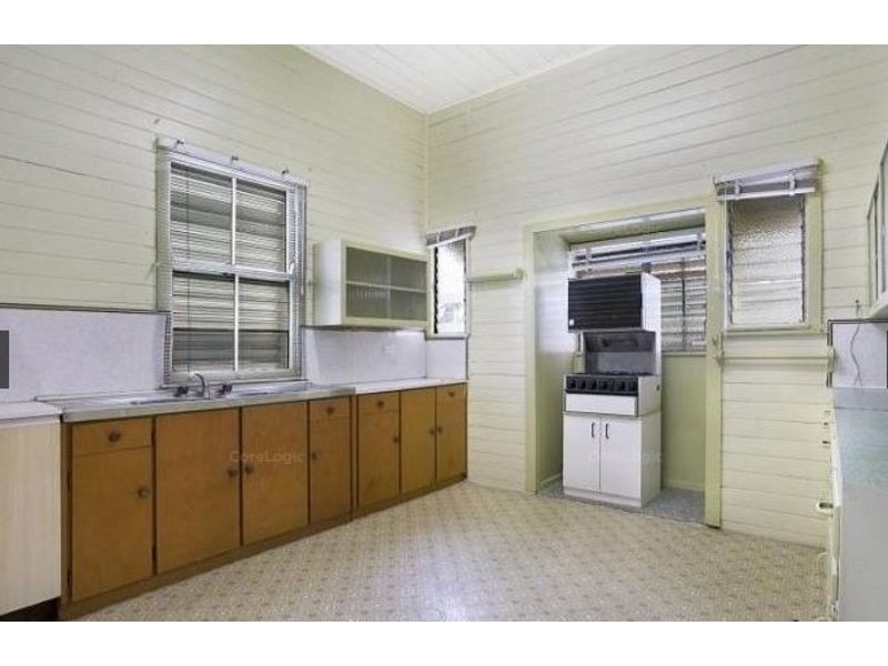 876 Sandgate Road, Clayfield QLD 4011