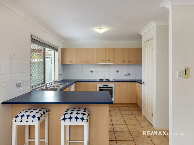 33 Southerden Drive, North Lakes QLD 4509