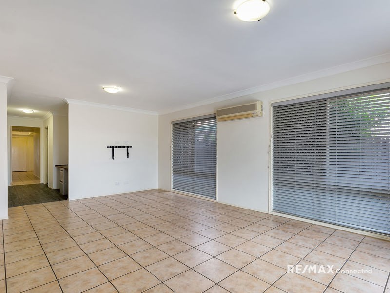 33 Southerden Drive, North Lakes QLD 4509