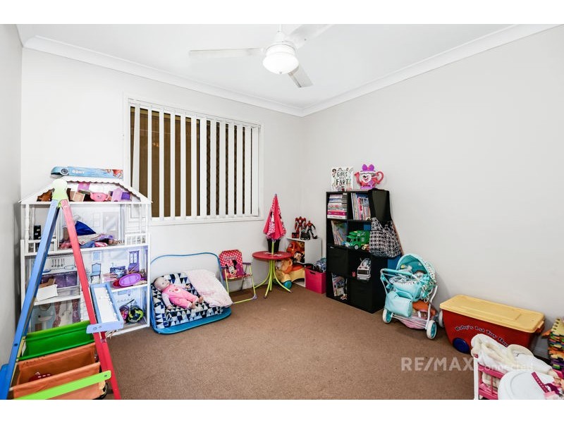 5 Emperor Court, Kallangur QLD 4503