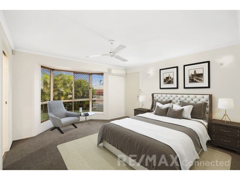 18 Southerden Drive, North Lakes QLD 4509