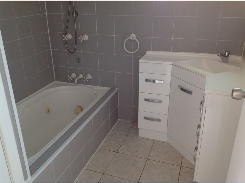 35 Hamilton Road, Wavell Heights QLD 4012