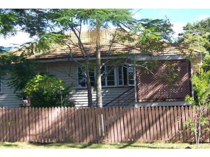 32 Unmack Street, Chermside QLD 4032