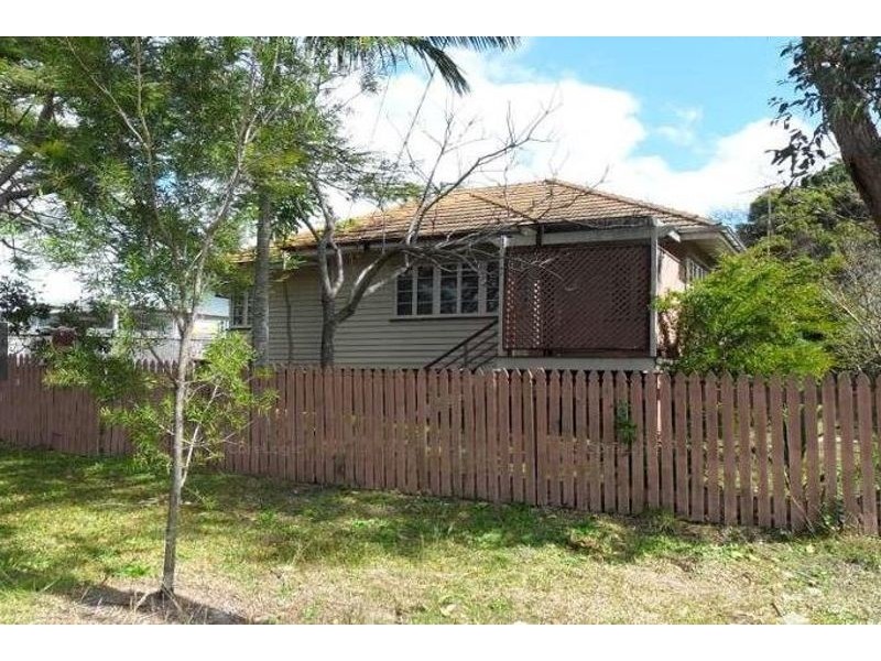32 Unmack Street, Chermside QLD 4032