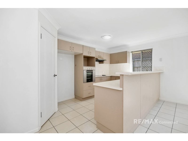 33 Amity Drive, Rothwell QLD 4022