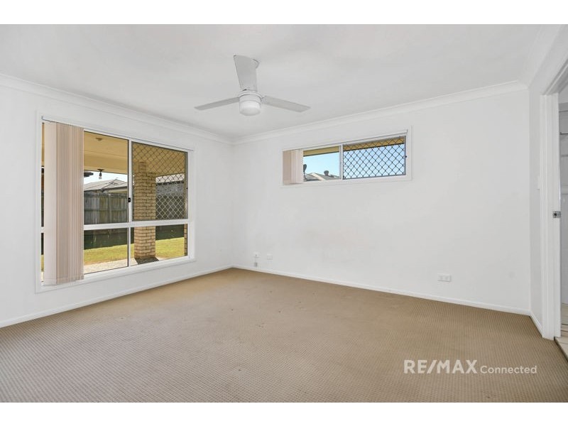 33 Amity Drive, Rothwell QLD 4022