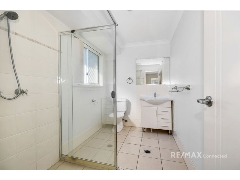 33 Amity Drive, Rothwell QLD 4022