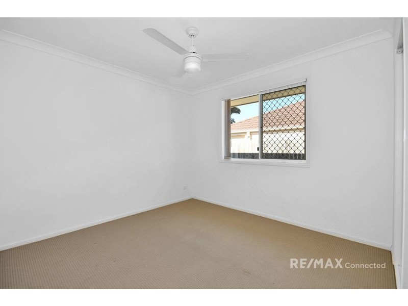 33 Amity Drive, Rothwell QLD 4022