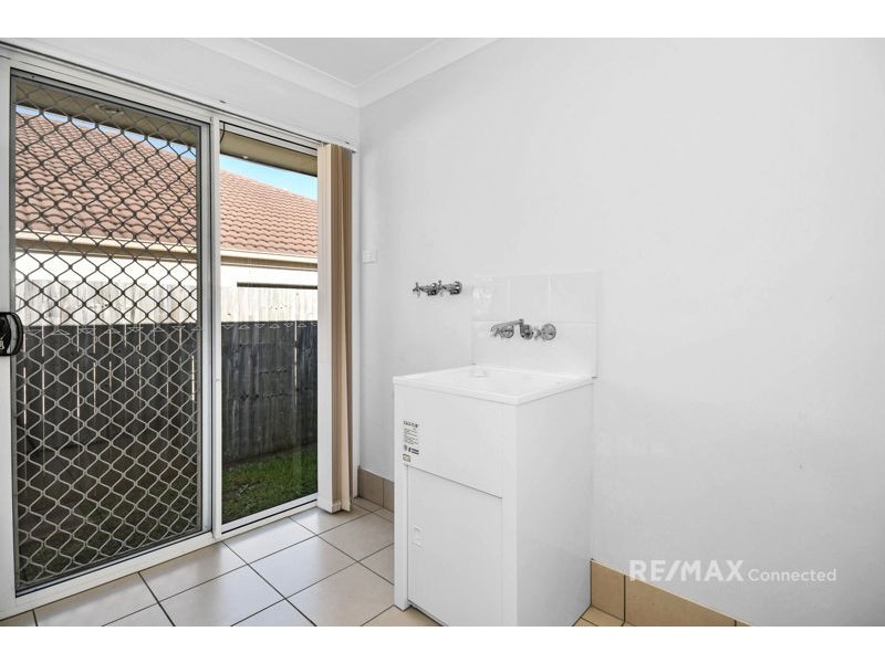 33 Amity Drive, Rothwell QLD 4022