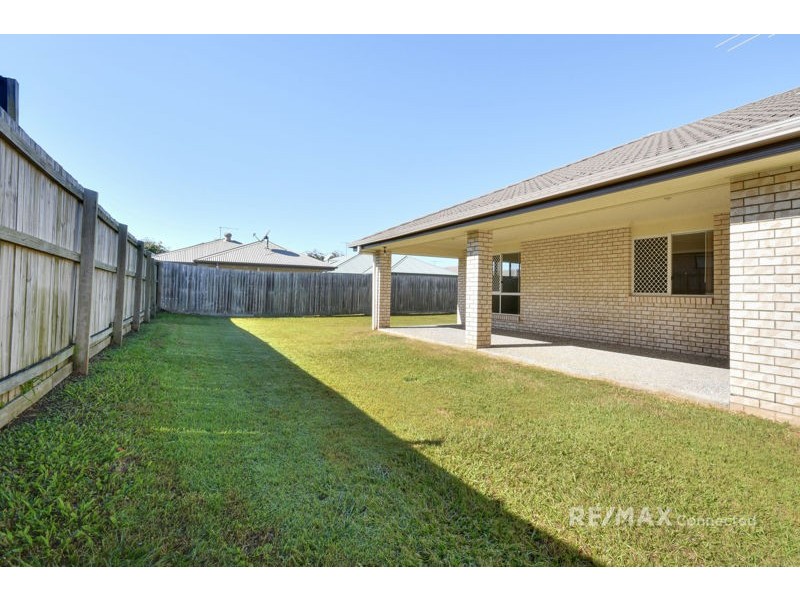 33 Amity Drive, Rothwell QLD 4022