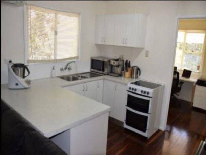 72 Turner Street, Scarborough QLD 4020