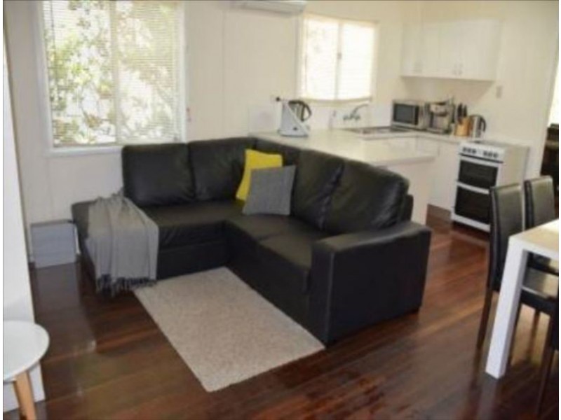 72 Turner Street, Scarborough QLD 4020