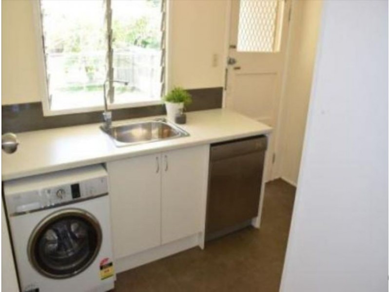 72 Turner Street, Scarborough QLD 4020