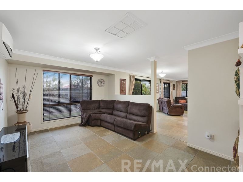 1 Cashmere Street, Rothwell QLD 4022