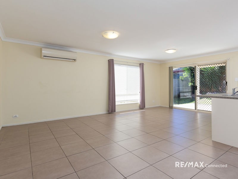 1/9 Lady Bowen Parade, Rothwell QLD 4022