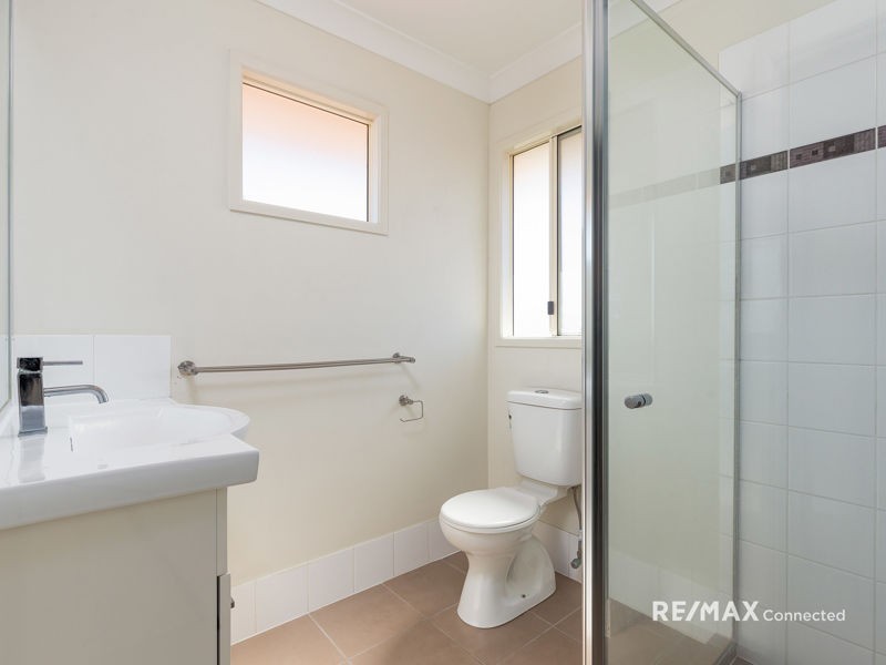 1/9 Lady Bowen Parade, Rothwell QLD 4022