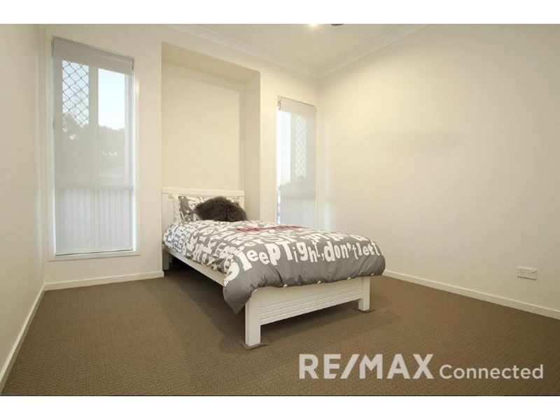 8 Hollow Crescent, Narangba QLD 4504