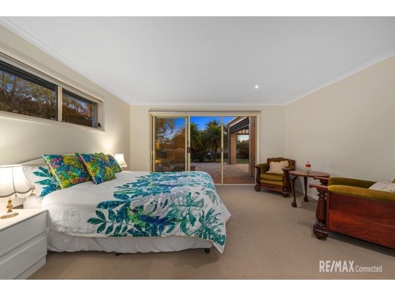 40 Topsail Circuit, Banksia Beach QLD 4507
