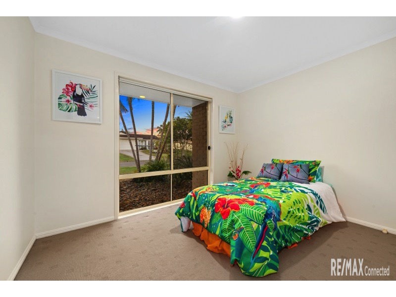 40 Topsail Circuit, Banksia Beach QLD 4507