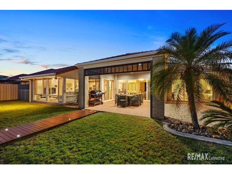 40 Topsail Circuit, Banksia Beach QLD 4507