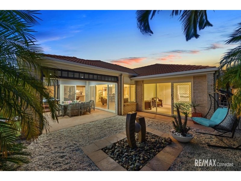 40 Topsail Circuit, Banksia Beach QLD 4507