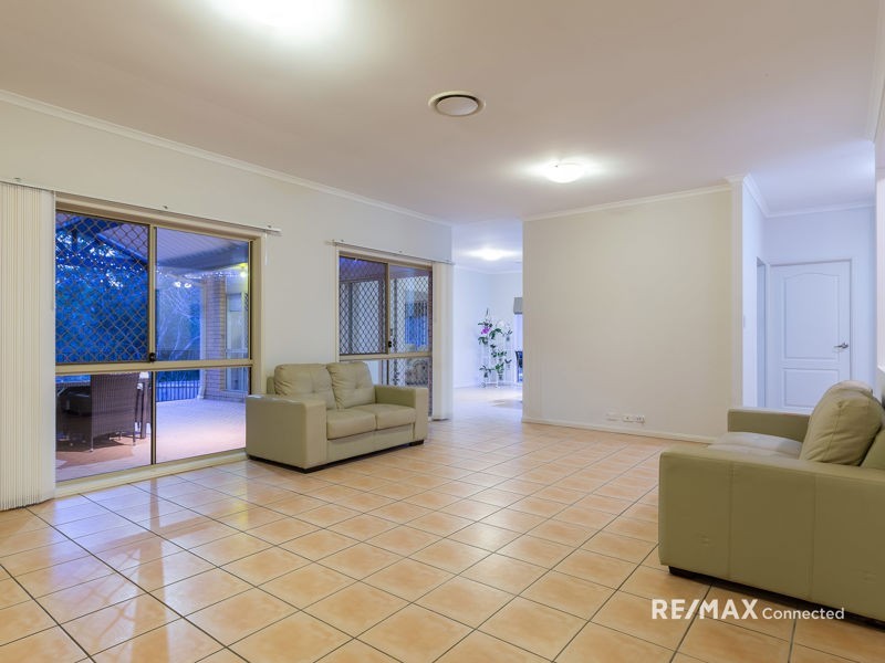 30 Bowers Road North, Everton Hills QLD 4053
