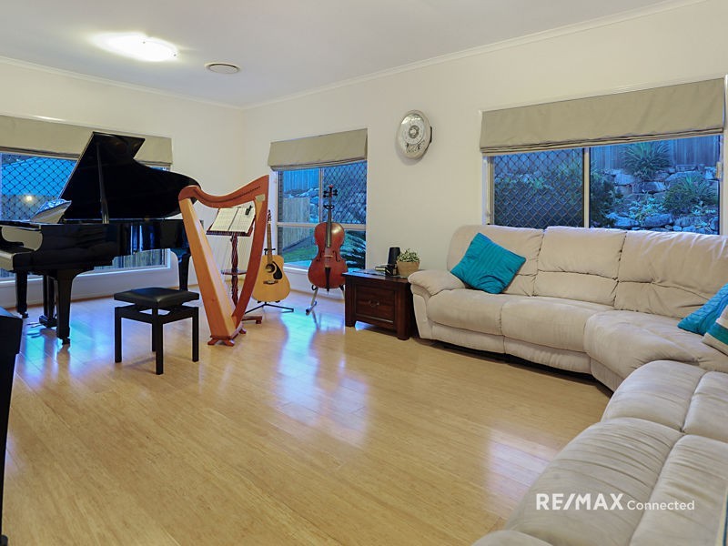 30 Bowers Road North, Everton Hills QLD 4053