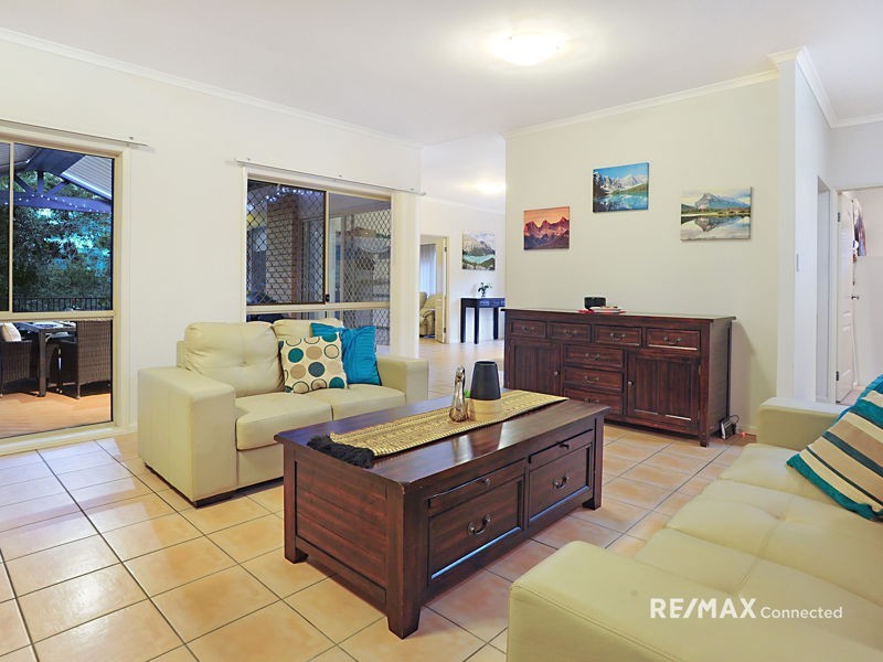 30 Bowers Road North, Everton Hills QLD 4053