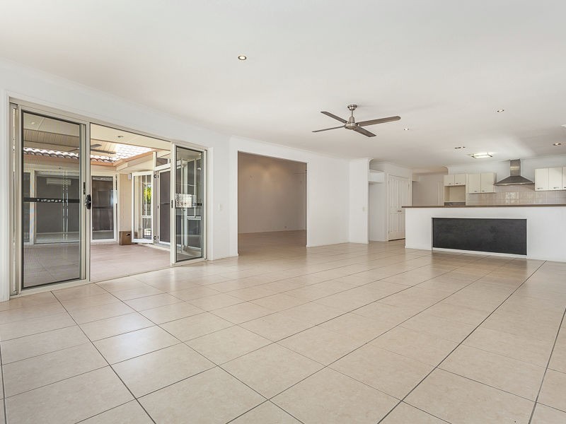 11 Canundra Street, North Lakes QLD 4509