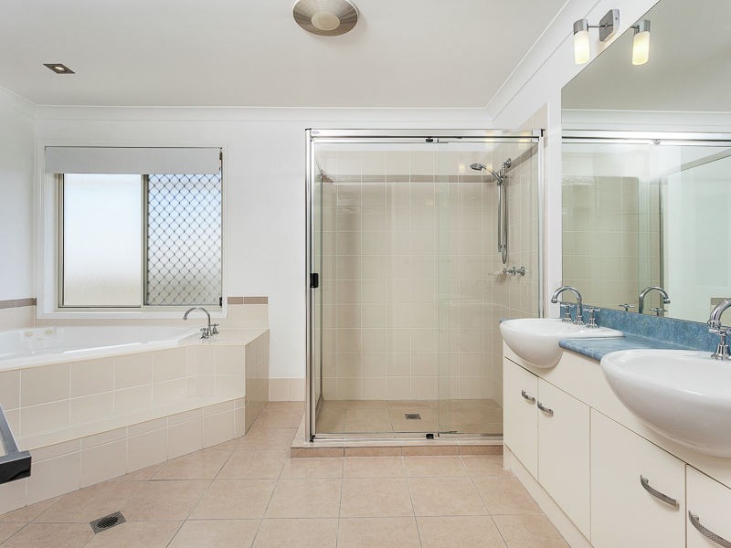 11 Canundra Street, North Lakes QLD 4509