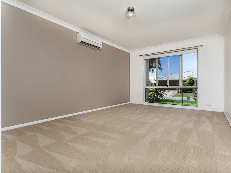 11 Canundra Street, North Lakes QLD 4509