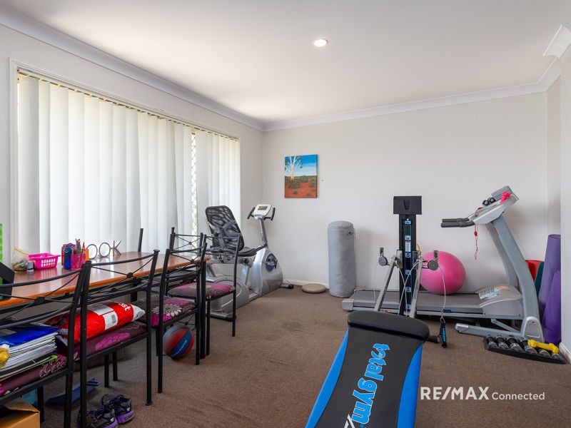 16 Grassdale Crescent, Morayfield QLD 4506