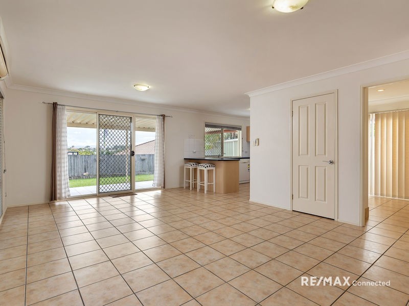 33 Southerden Drive, North Lakes QLD 4509
