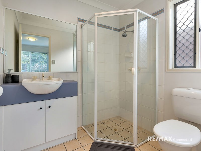 33 Southerden Drive, North Lakes QLD 4509