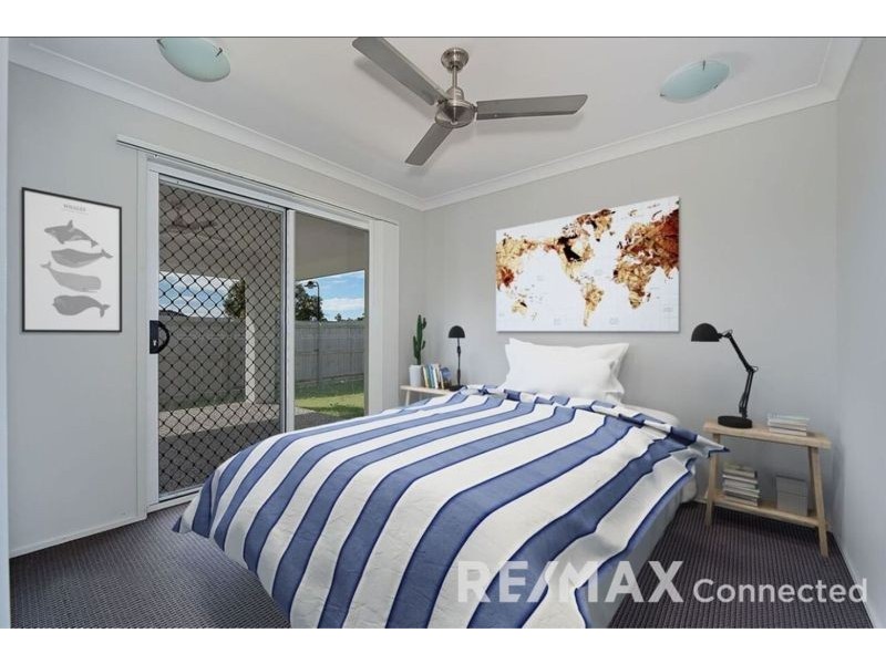 1 Dickson Crescent, North Lakes QLD 4509