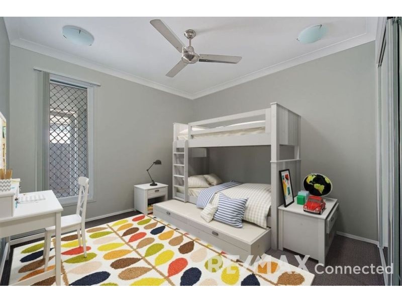 1 Dickson Crescent, North Lakes QLD 4509