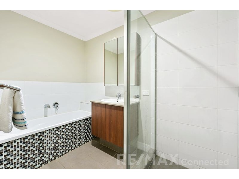42 Denham Crescent, North Lakes QLD 4509