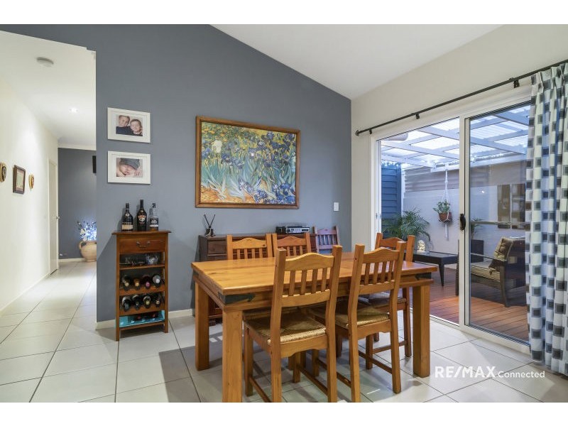 1 Riley Court, North Lakes QLD 4509