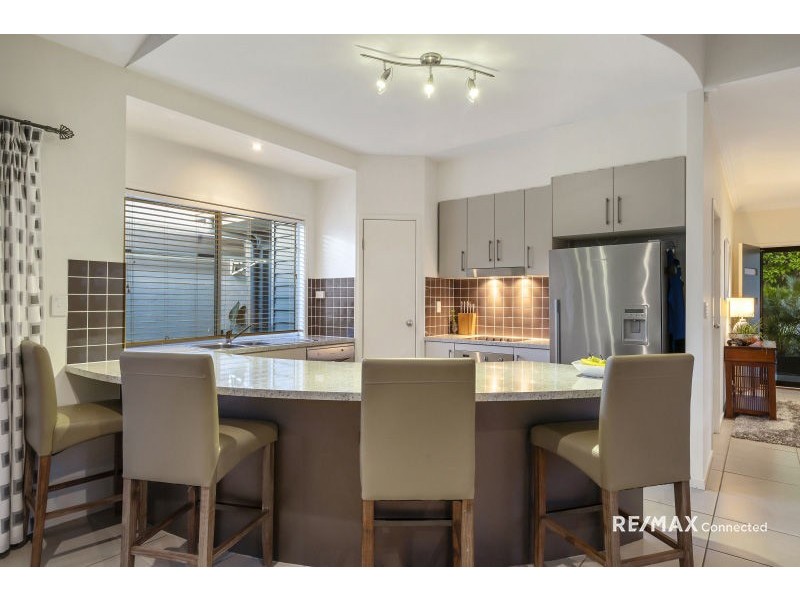 1 Riley Court, North Lakes QLD 4509