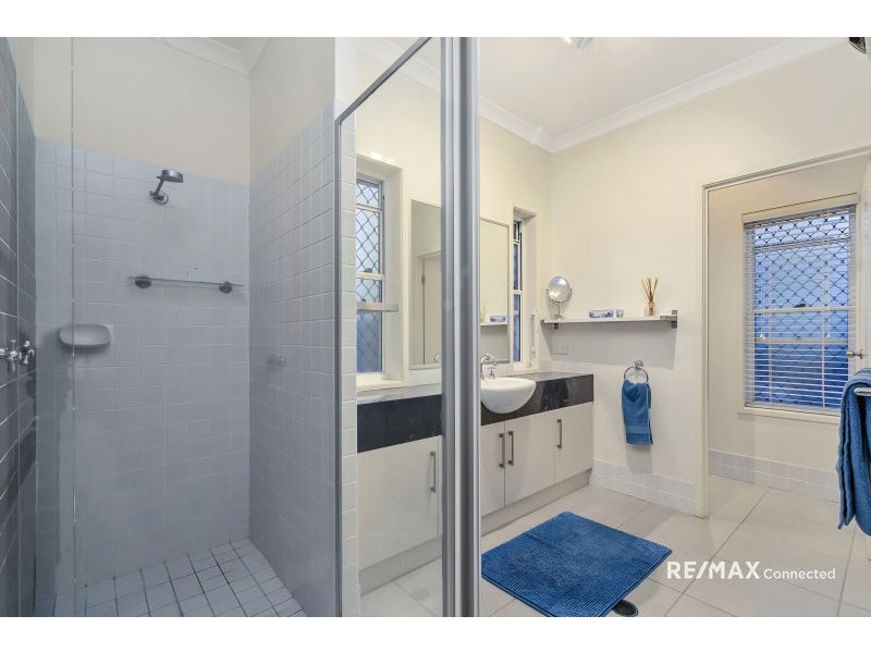 1 Riley Court, North Lakes QLD 4509