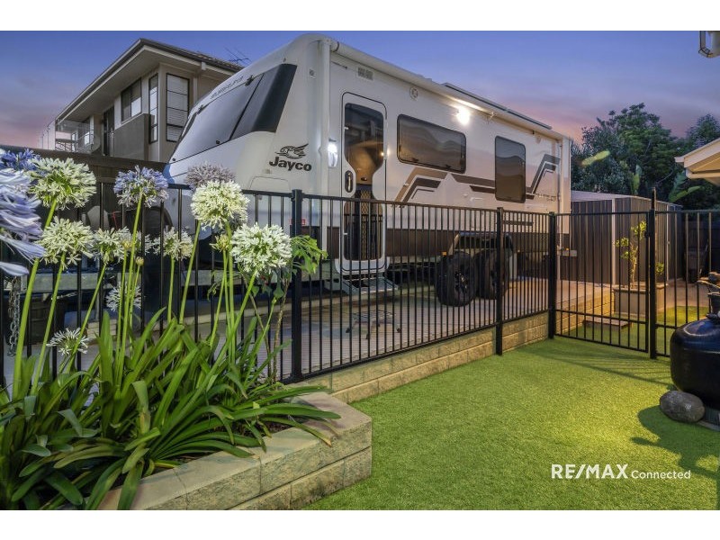 1 Riley Court, North Lakes QLD 4509