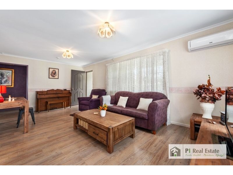 8 Bray Road, Lawnton QLD 4501