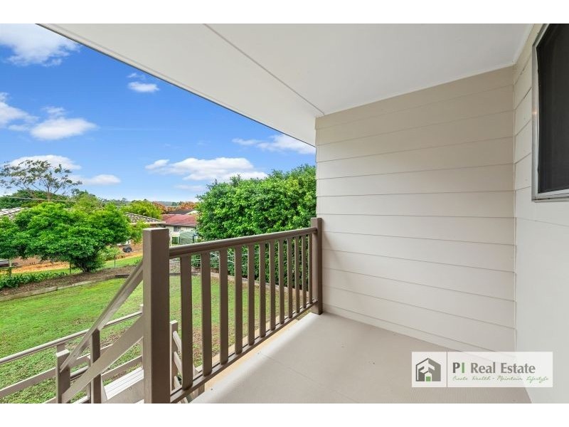 8 Bray Road, Lawnton QLD 4501