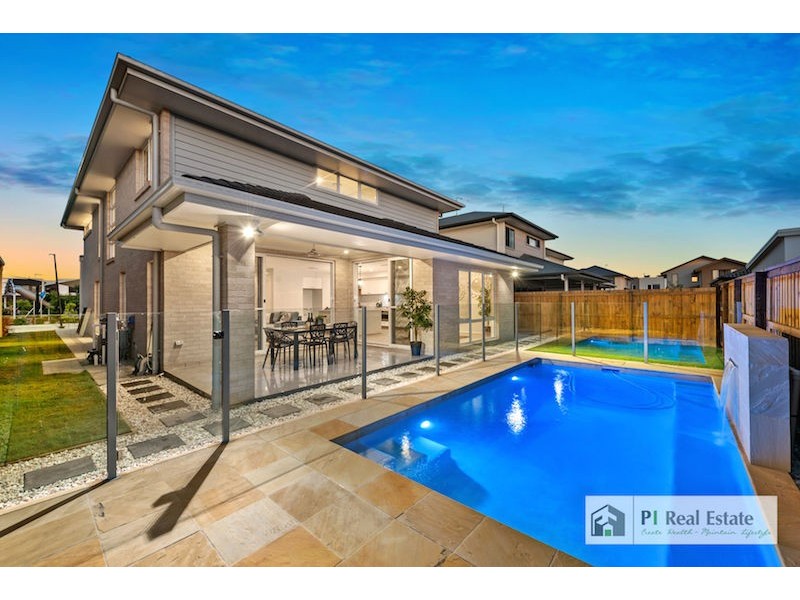 5 Propeller Lane, Newport QLD 4020